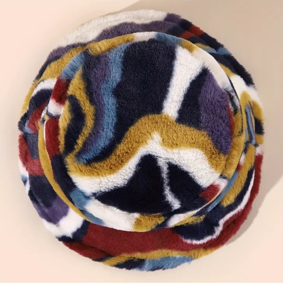 Multicolor Faux Fur Bucket Hat - Picture 6 of 6